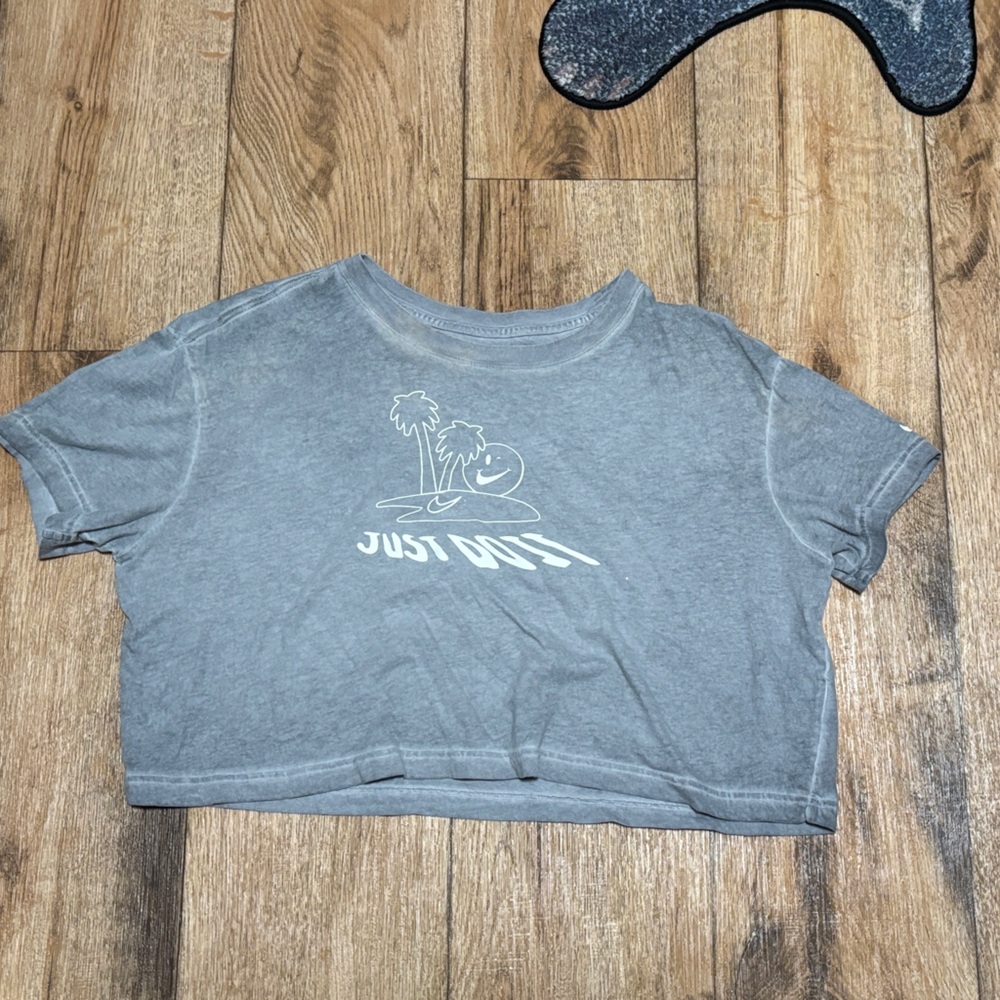 Nike Gray Crop Top with Graphic